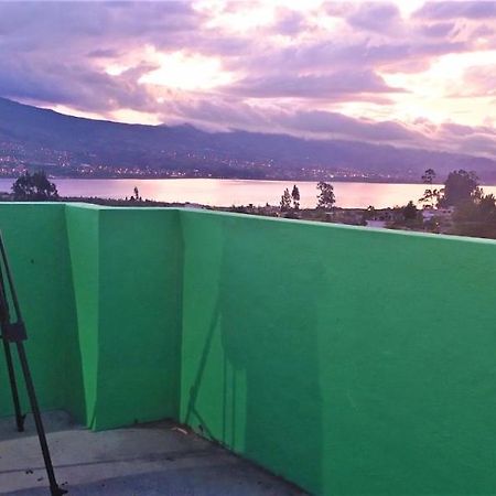 Green House Araque Inn Отавало Экстерьер фото