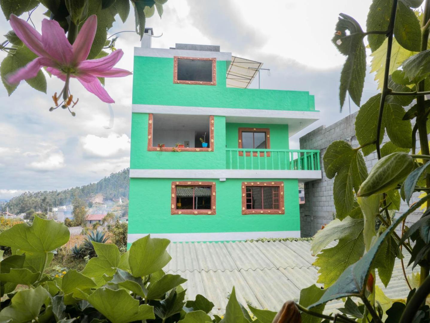 Green House Araque Inn Отавало Экстерьер фото