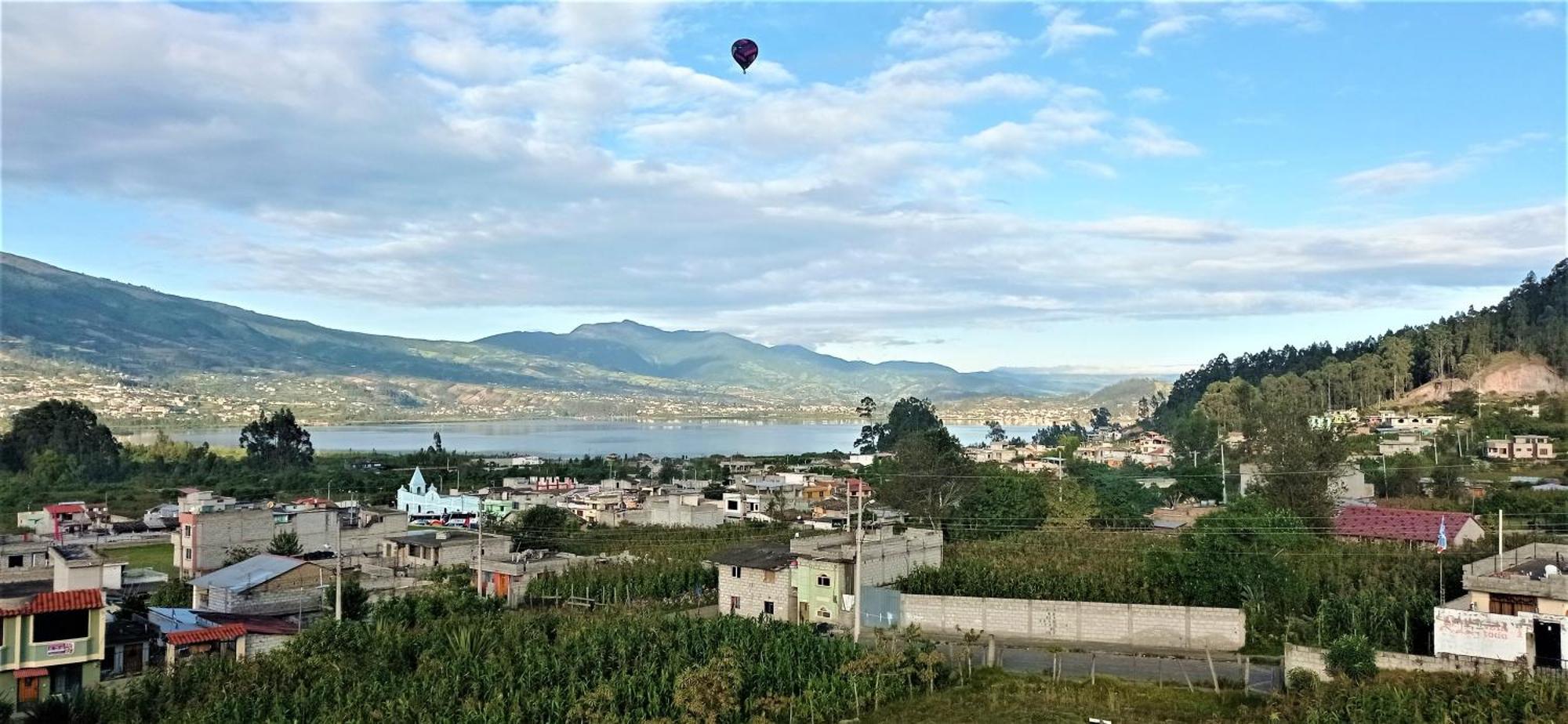 Green House Araque Inn Отавало Экстерьер фото